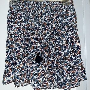 Summertime mini skirt with POCKETS!
